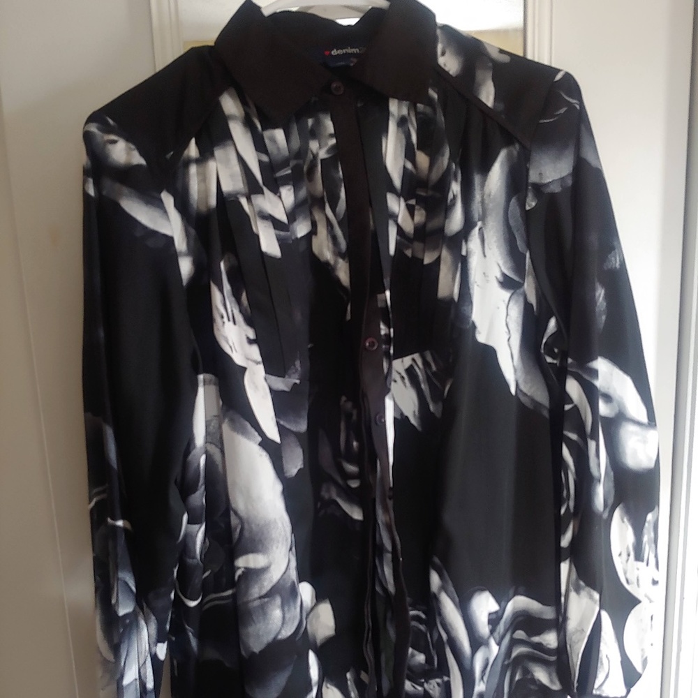 Woman Floral Front Fold Long Sleeve Blouse (12W)